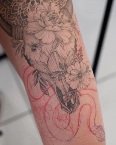 Sasha Masiuk tattoo 011