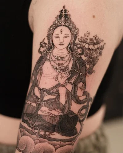 Sasha Masiuk tattoo 021