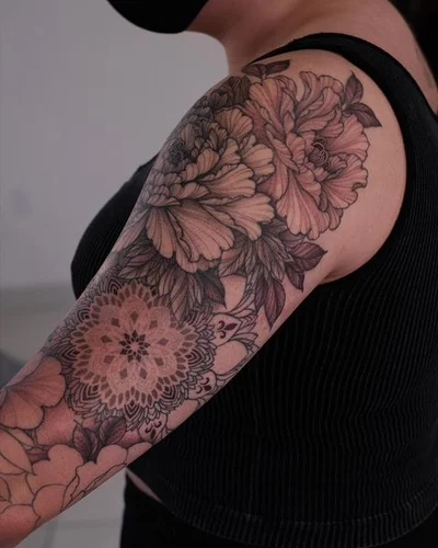 Sasha Masiuk tattoo 036