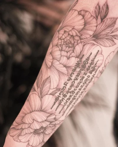 Sasha Masiuk tattoo 044
