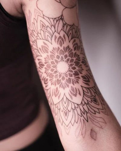 Sasha Masiuk tattoo 048