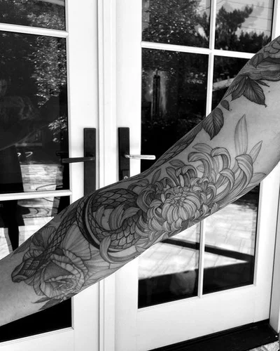 Sasha Masiuk tattoo 049