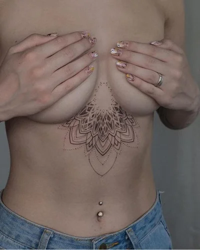 Sasha Tattooing tattoo 031