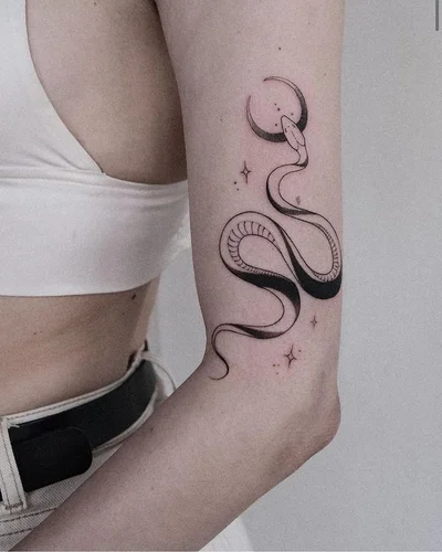 Sasha Tattooing tattoo 032