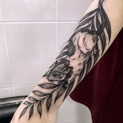 Sasha tattoo 019