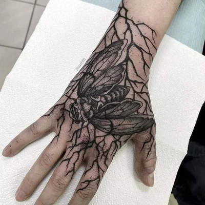 Sasha tattoo 050