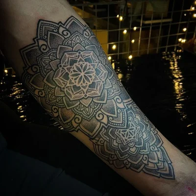 Saskia Viney tattoo 008