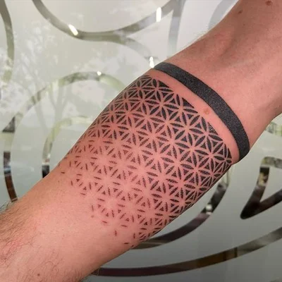Saskia Viney tattoo 012