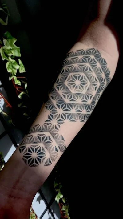 Saskia Viney tattoo 015
