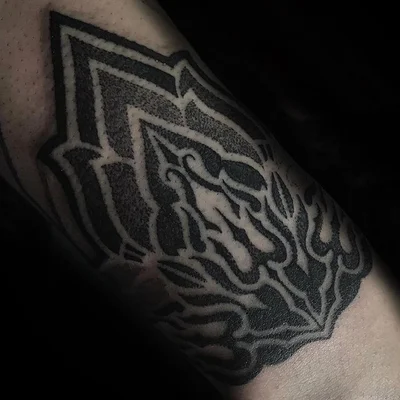 Saskia Viney tattoo 018