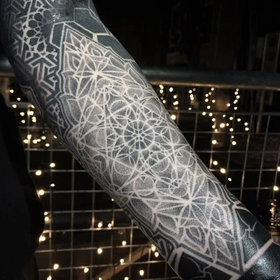 Saskia Viney tattoo 020