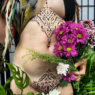 Saskia Viney tattoo 027