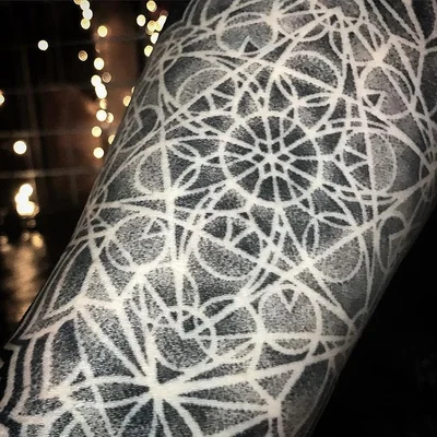 Saskia Viney tattoo 032