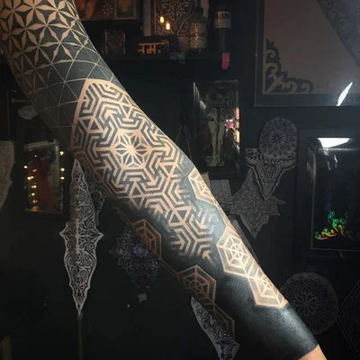 Saskia Viney tattoo 041