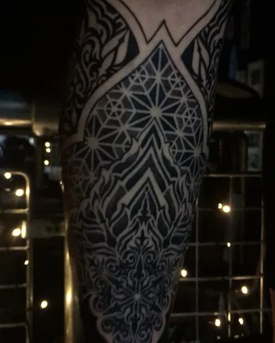 Saskia Viney tattoo 046
