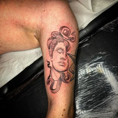 Daniel tattoo 035