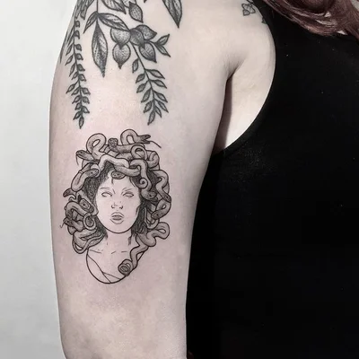 Sebastian Asher tattoo 020