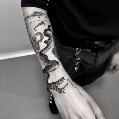 Sebastian Asher tattoo 029