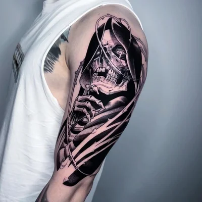 Sebastian Asher tattoo 033