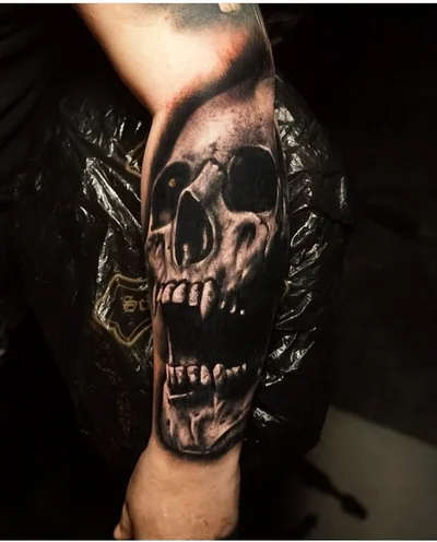Schmerzgalerie tattoo 030