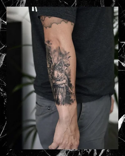 Schwarz oder Gold tattoo 049