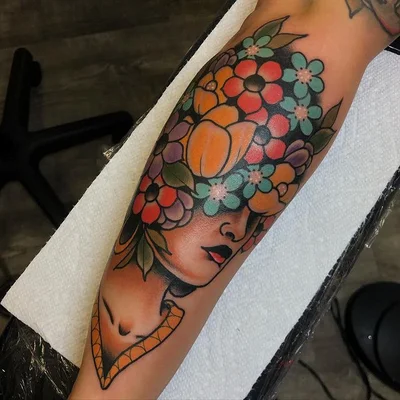 Schyler Ames tattoo 017