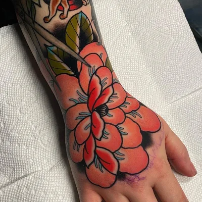 Schyler Ames tattoo 042
