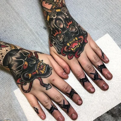 Schyler Ames tattoo 050