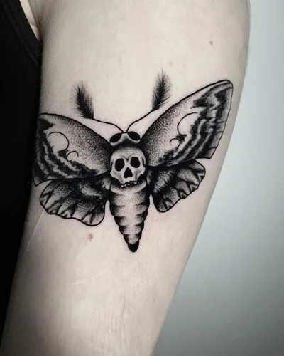 Scighera tattoo | tatuaggi e piercing Milano Navigli tattoo 036