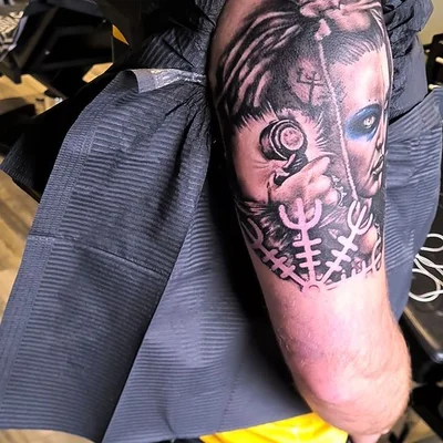 Scott Laidlaw tattoo 008