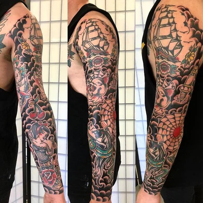 Scott Moss tattoo 010