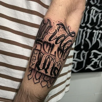 Script Soto tattoo 032