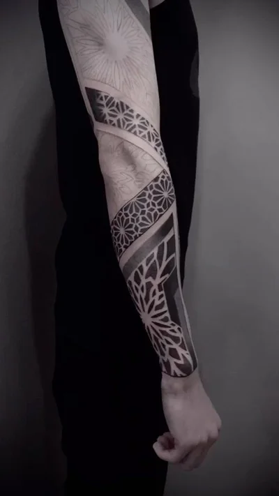 Sean Hall tattoo 013