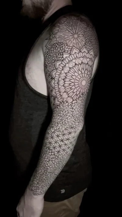 Sean Hall tattoo 033