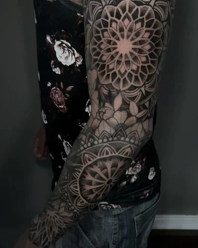 Sean Hall tattoo 036