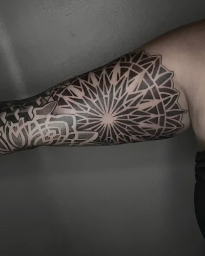 Sean Hall tattoo 037