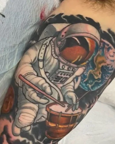 Sean Meraw tattoo 018