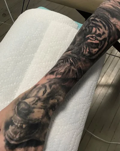 Sean Meraw tattoo 035