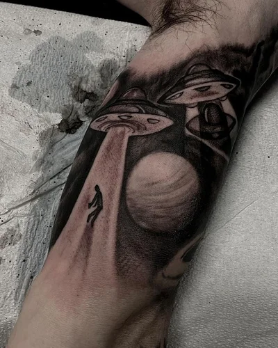 Sean Meraw tattoo 041
