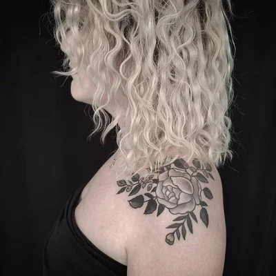 Sea Serpent Saloon tattoo 033