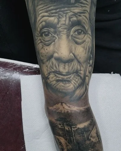 Sebba tattoo 019