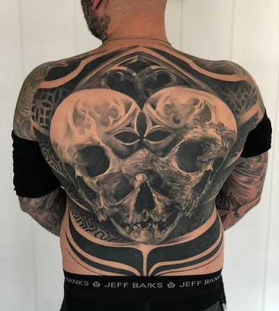 Sebastian Thompson tattoo 011