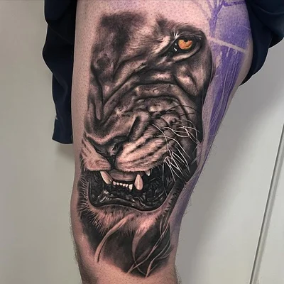 Sebastian Thompson tattoo 014