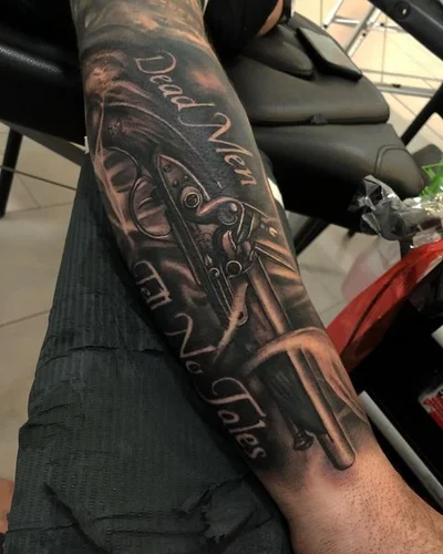 Sebastian Thompson tattoo 018