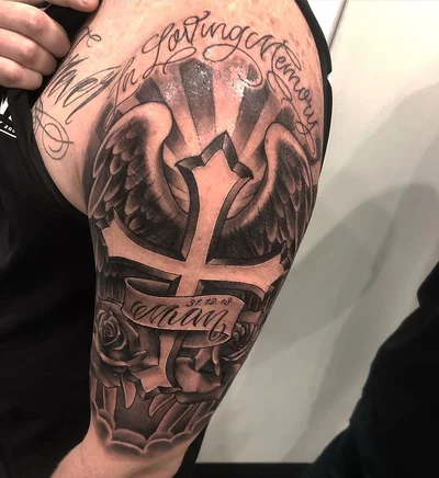 Sebastian Thompson tattoo 030
