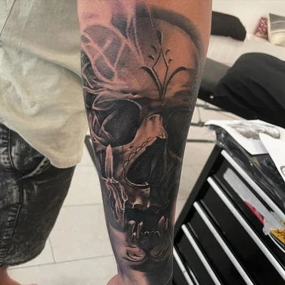 Sebastian Thompson tattoo 044