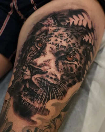 Sebastian Thompson tattoo 045