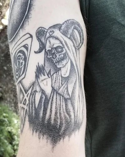 Sehoya (suh-high-yuh) tattoo 046