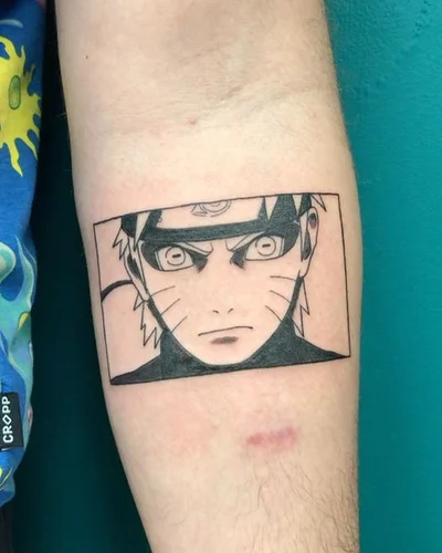 Sera Hunt tattoo 025