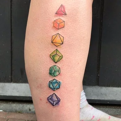 Sera Hunt tattoo 050